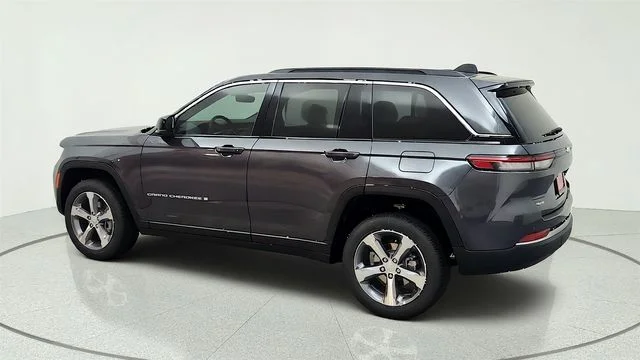 New 2026 Baltic Gray Metallic Clearcoat Jeep Limited image 8