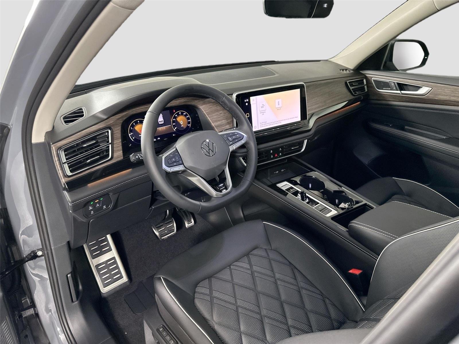 New 2026  Volkswagen 2.0T SEL Premium R-Line image 9