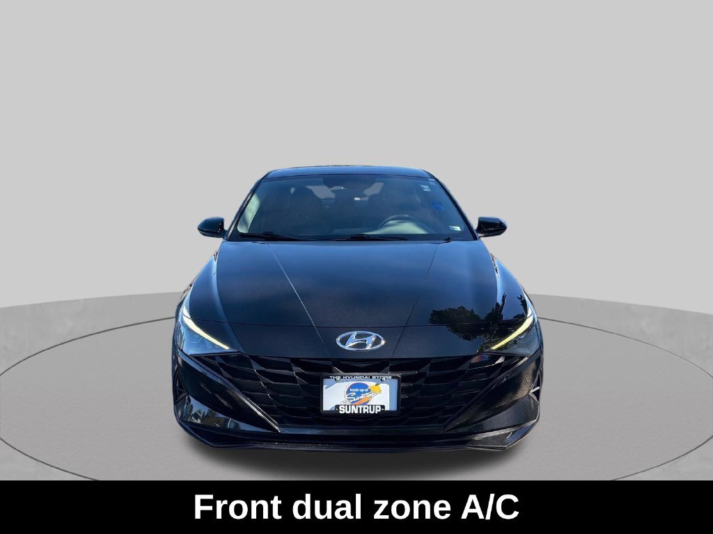 Used 2023 Phantom Black Hyundai SEL image 10