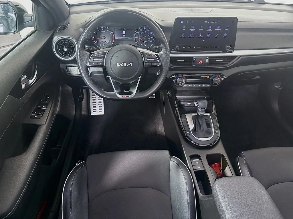 Used 2023 Aurora Black Kia GT-Line image 25