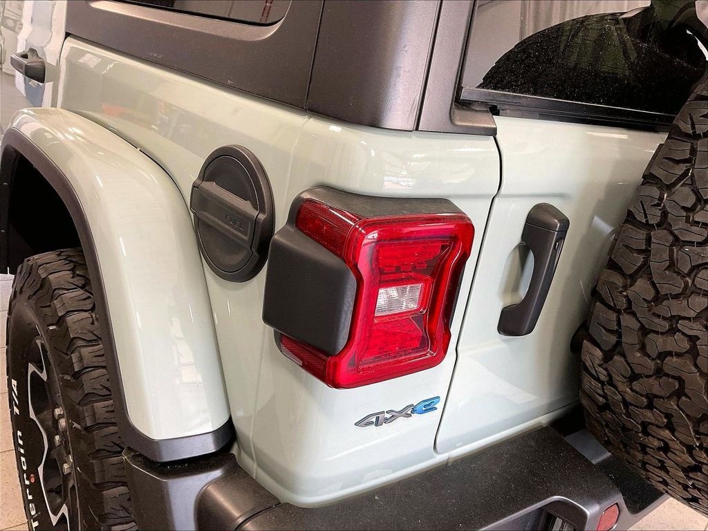 Used 2023 Gray Jeep Rubicon 4xe image 32