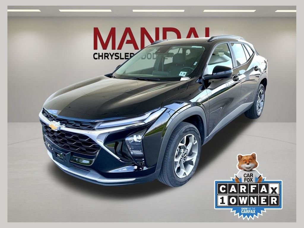 2025 Chevrolet Trax LT's photo