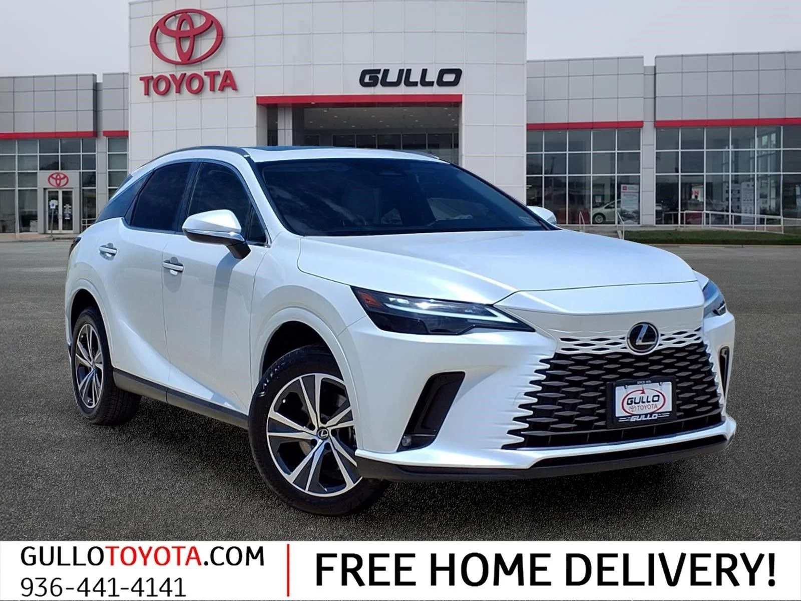 Used 2024 White Lexus 350 Premium image 1