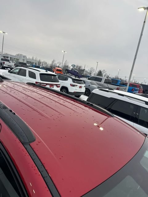 New 2026 Red Hot Pearl-Coat Exterior Paint Chrysler Select image 4