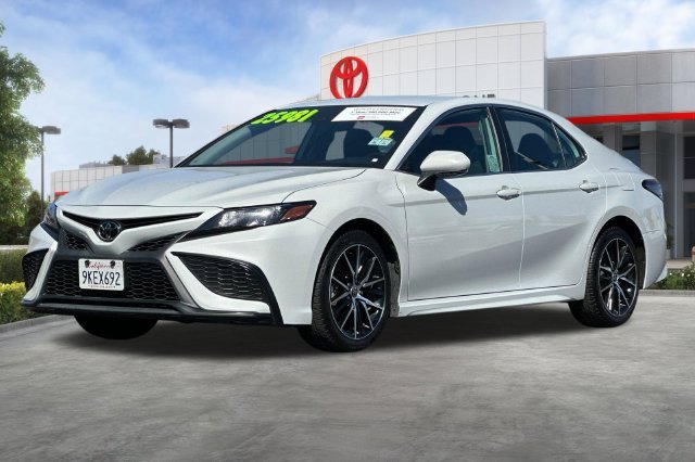 Used 2024 White Toyota SE image 10