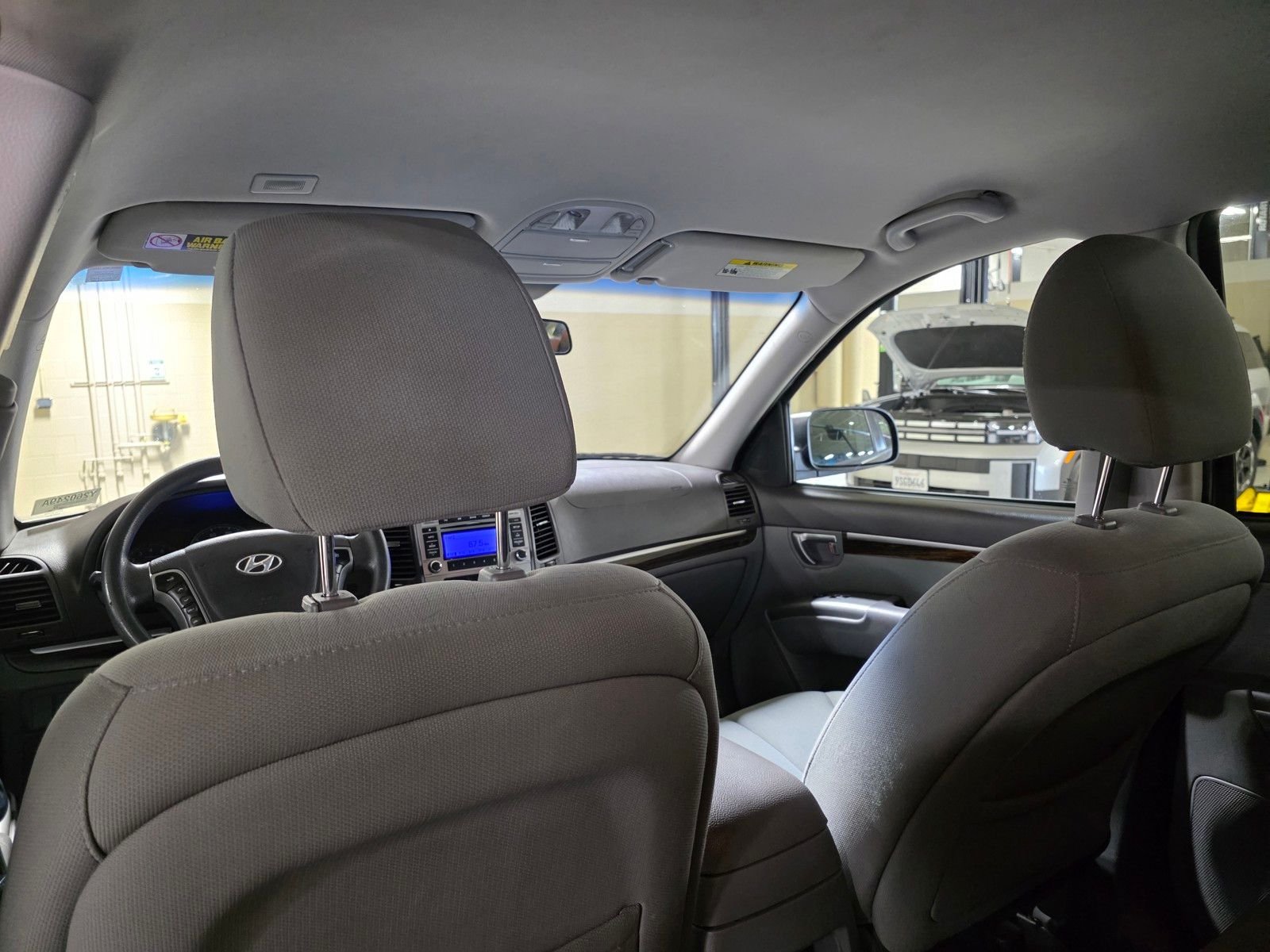 Used 2011 Mineral Gray Hyundai GLS image 15