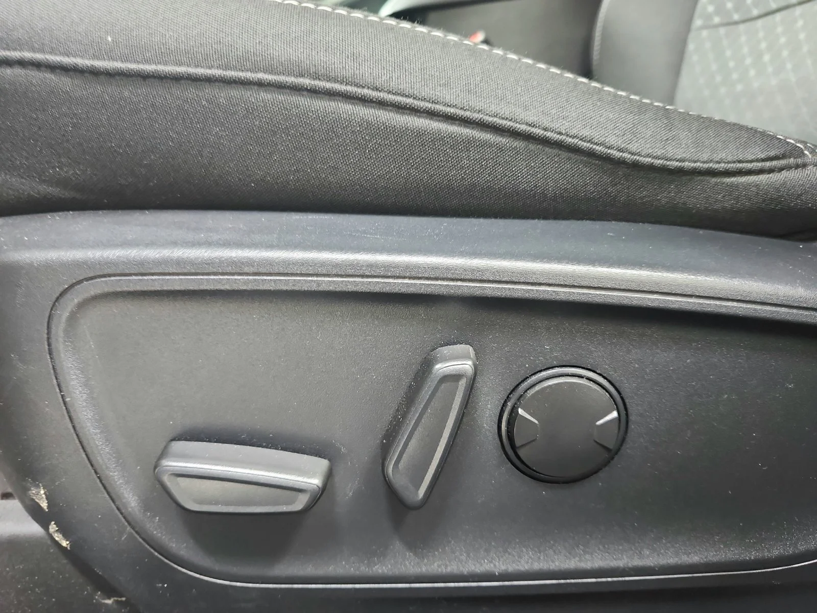 Used 2024 Gray Ford Active image 11