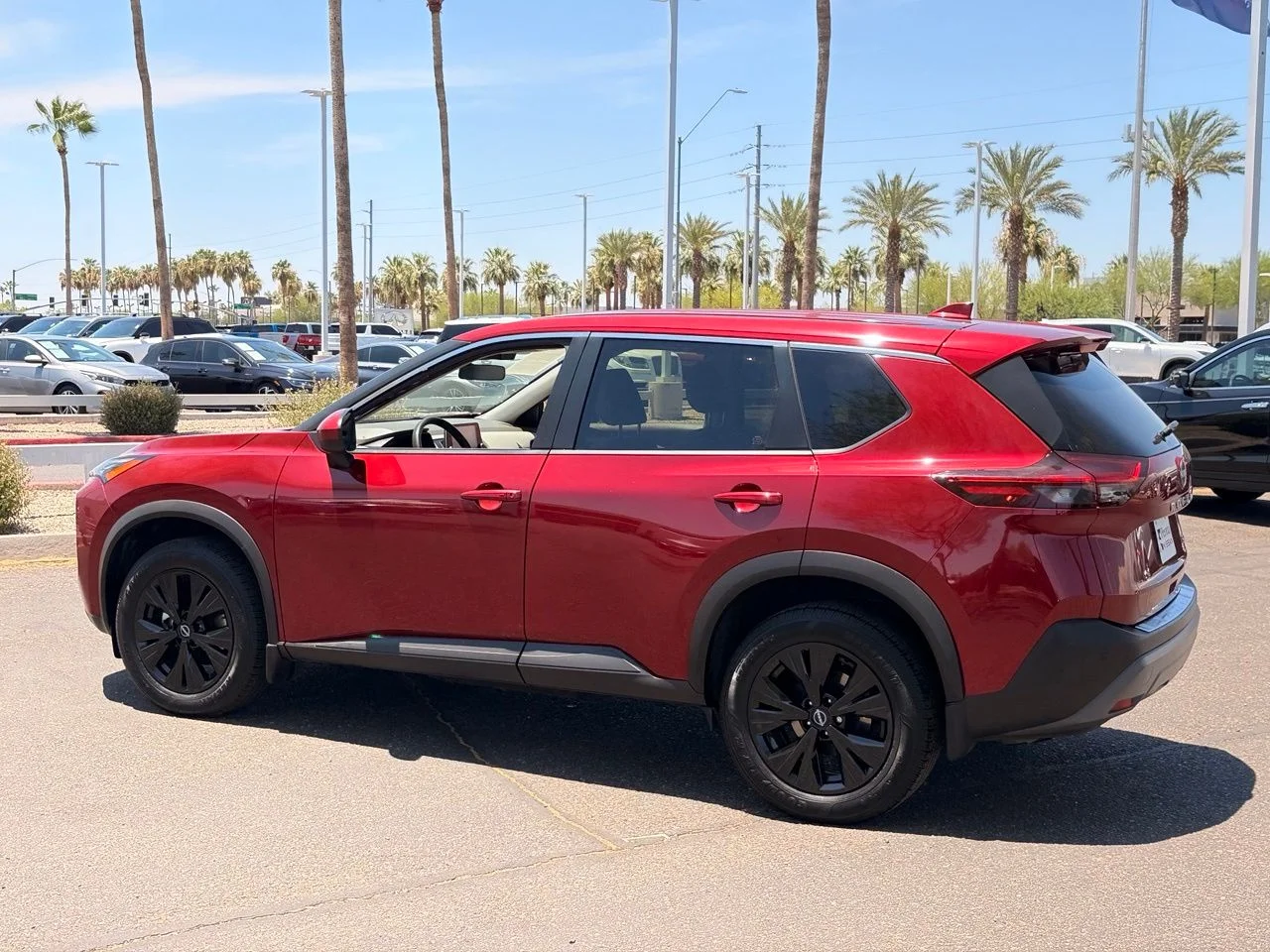 Used 2023 Scarlet Ember Tintcoat Nissan SV image 3
