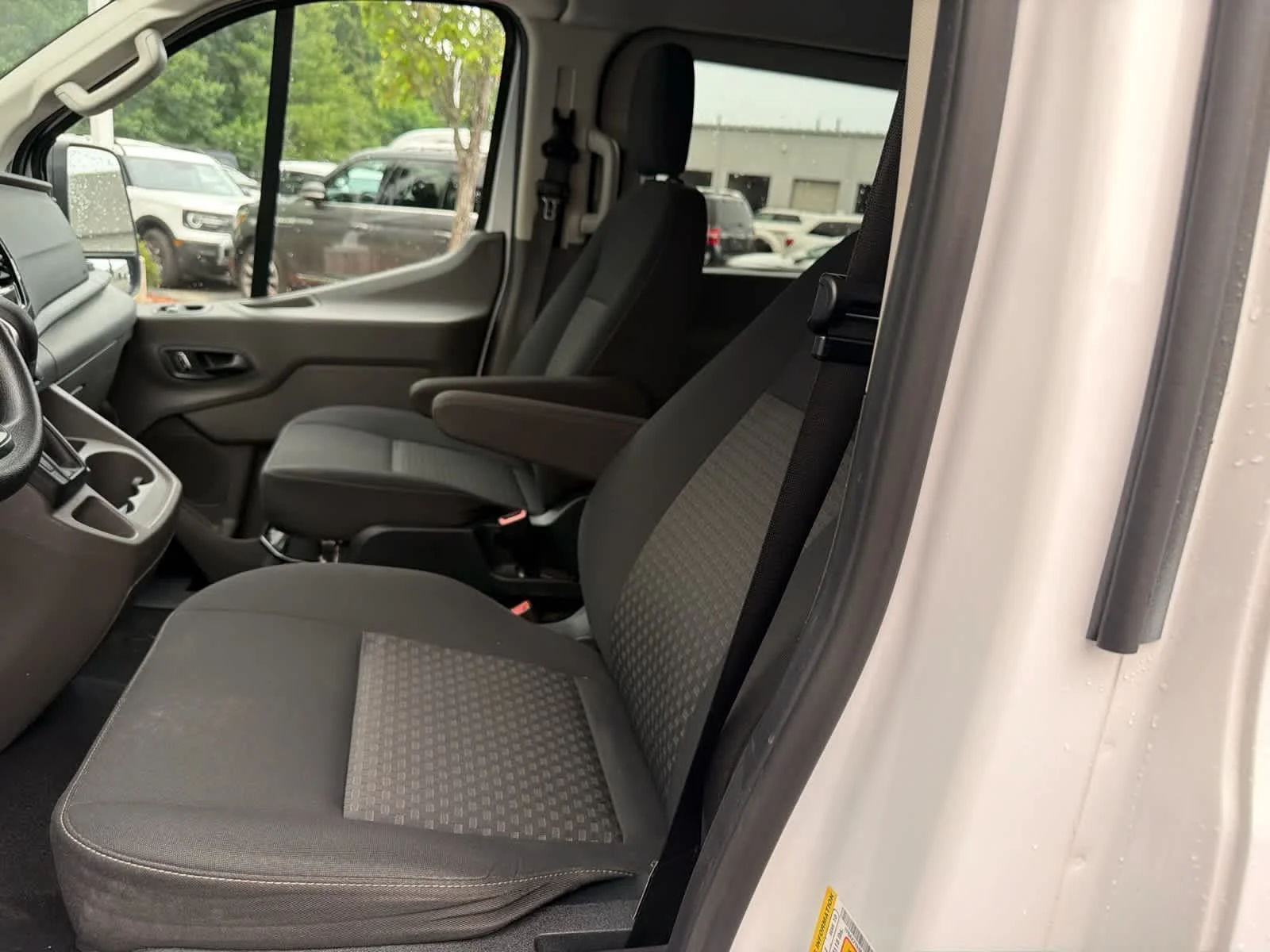 Used 2023 Oxford White Ford XLT image 19