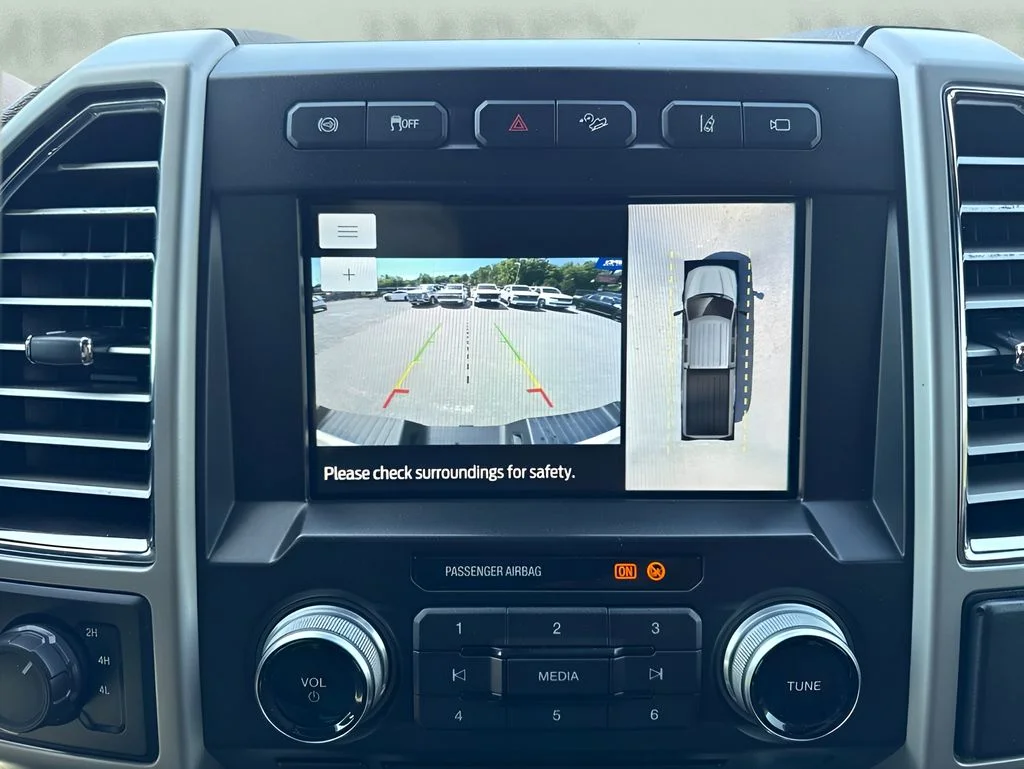 Used 2018 White Ford King Ranch image 23