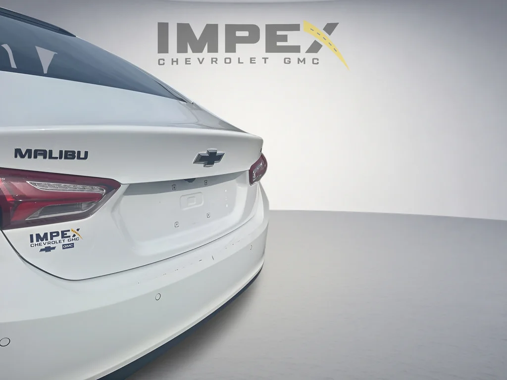 Used 2024 Summit White Chevrolet 1LT image 33