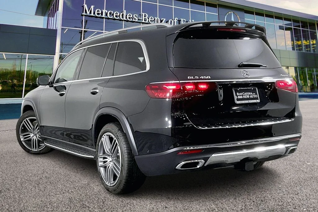 New 2026 Black Mercedes-Benz GLS 450 image 3