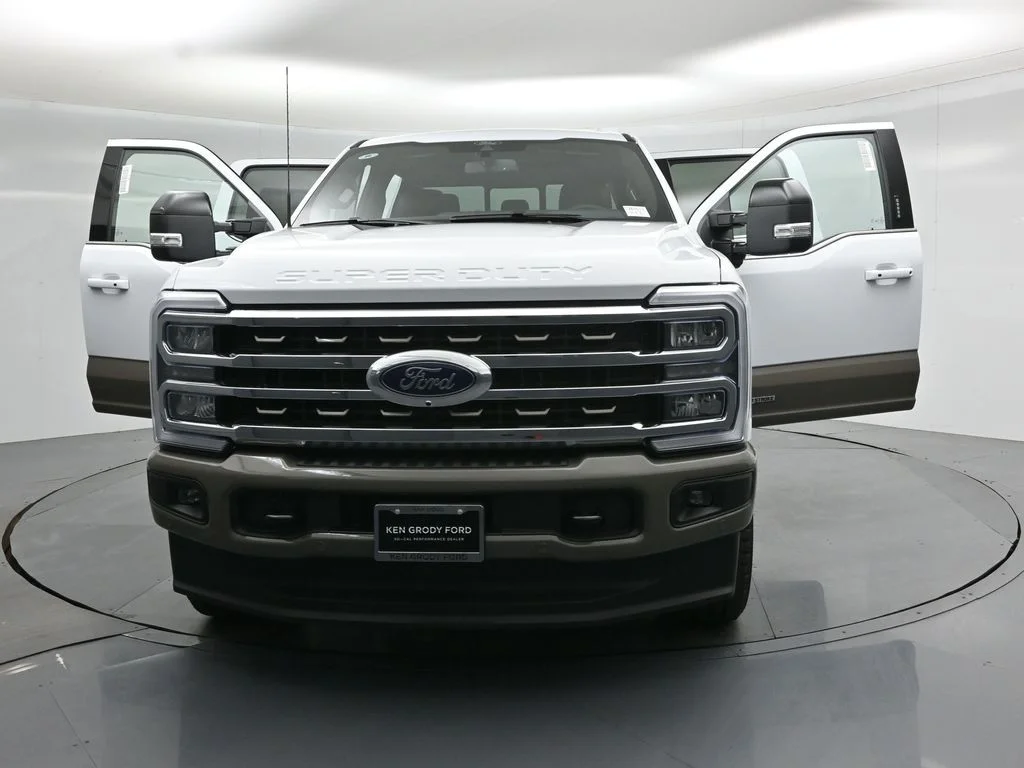 New 2026 Oxford White Ford King Ranch image 31