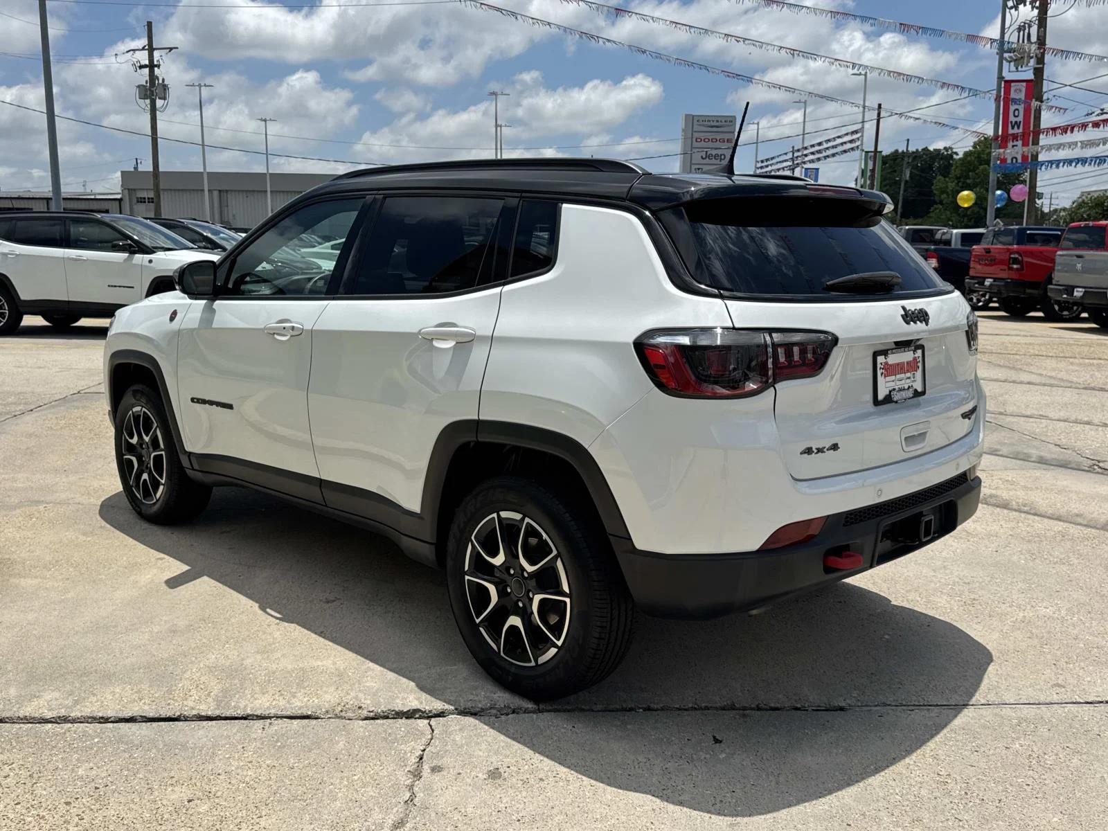 Used 2025 Bright White Clearcoat Jeep Trailhawk image 5
