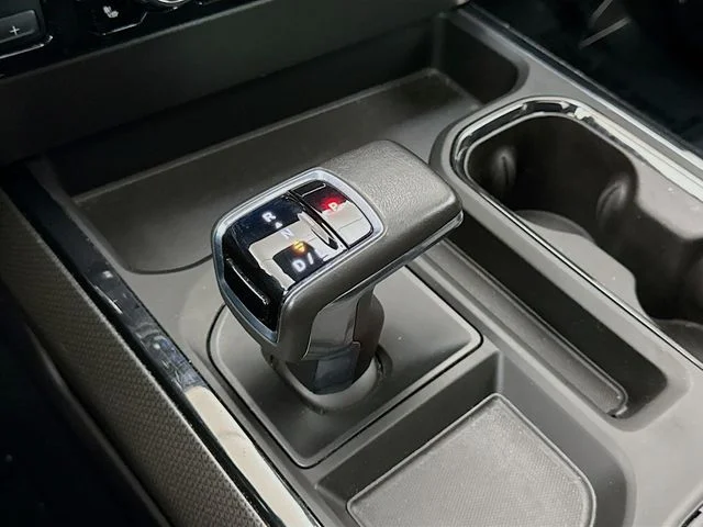 Used 2022 Blue Chevrolet ZR2 image 18