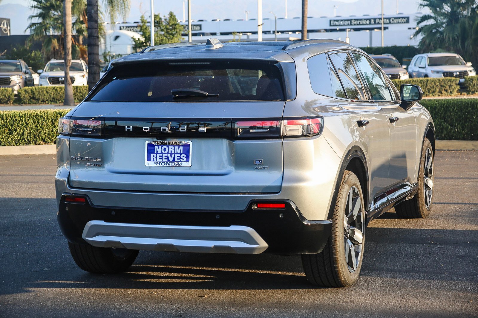 New 2026 Mercury Silver Metallic Honda Elite AWD image 8