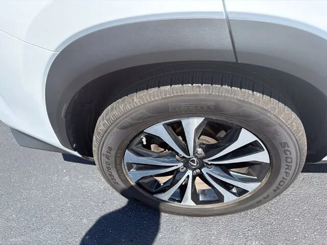 Used 2018 Ultra White Lexus 300 F Sport image 7