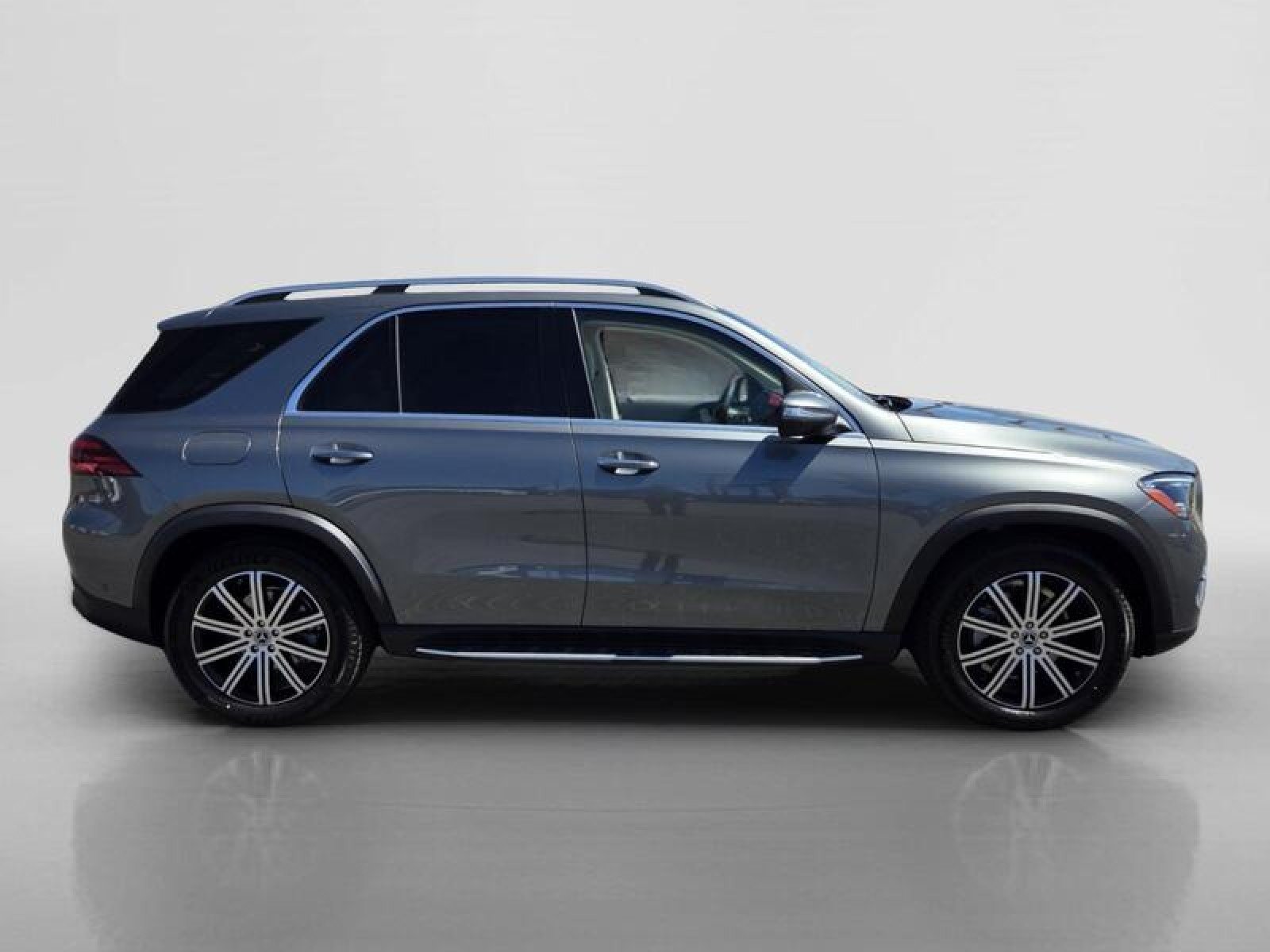 New 2026 Selenite Grey Metallic Mercedes-Benz GLE 350 4MATIC® SUV image 6