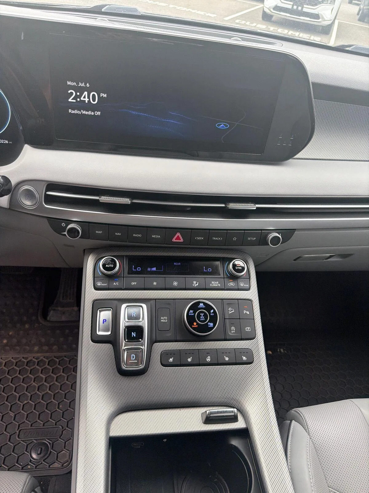 Used 2023 Moonlight Cloud Hyundai SEL image 15