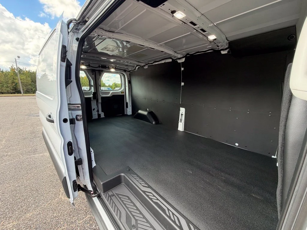 2025 Ford Transit Van Base - Photo 11