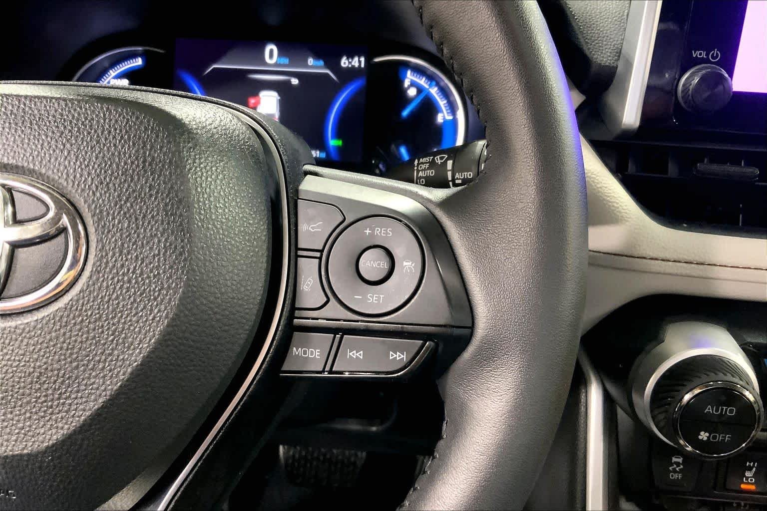 Used 2024 Magnetic Gray Metallic Toyota Hybrid XLE image 25