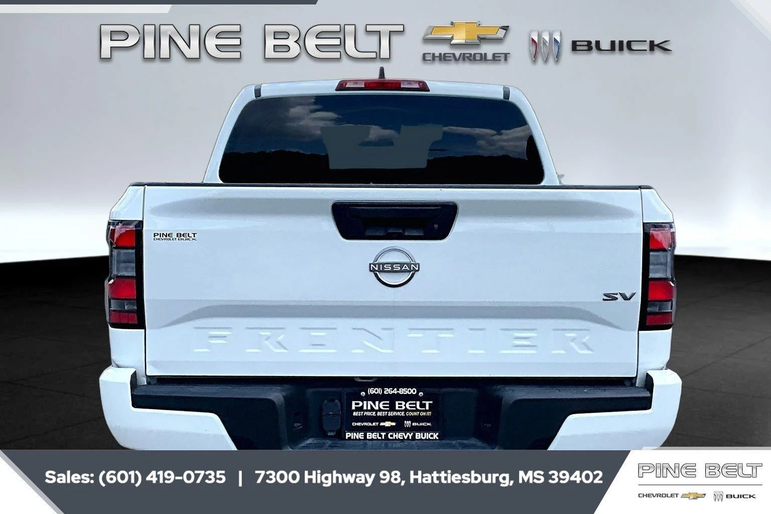 Used 2024 White Nissan SV image 4