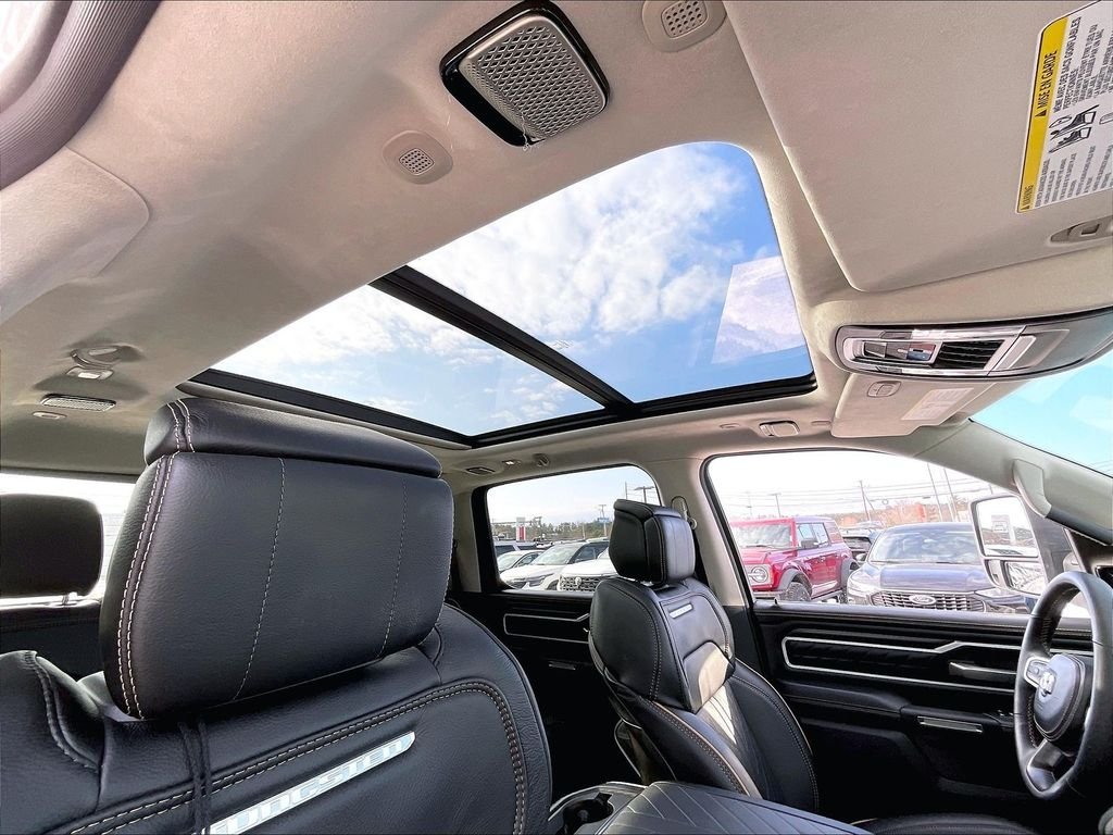 New 2026 Ivory White Tri-Coat Pearlcoat Ram Tungsten image 18