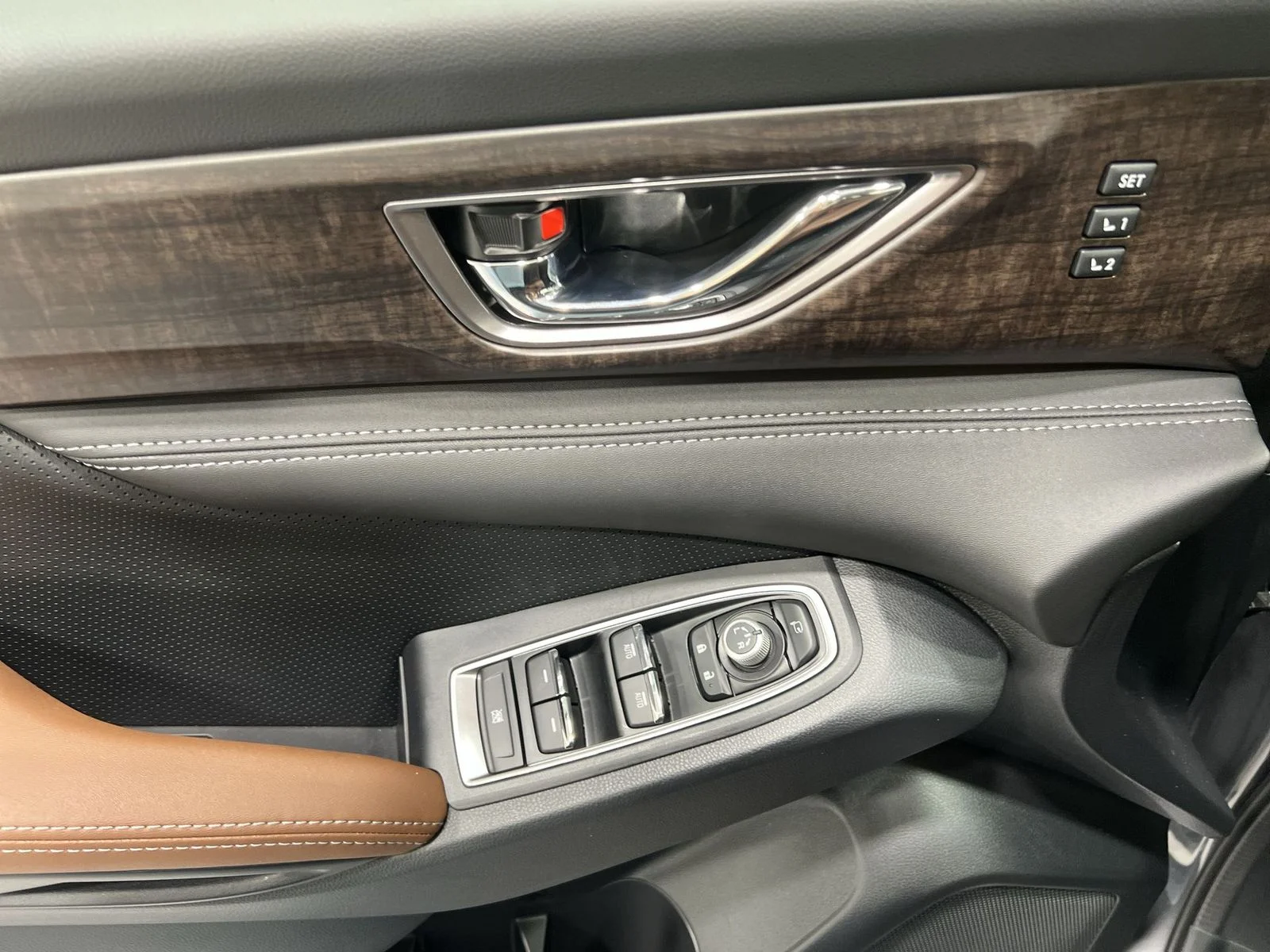 2026 Subaru Ascent Touring - Photo 13