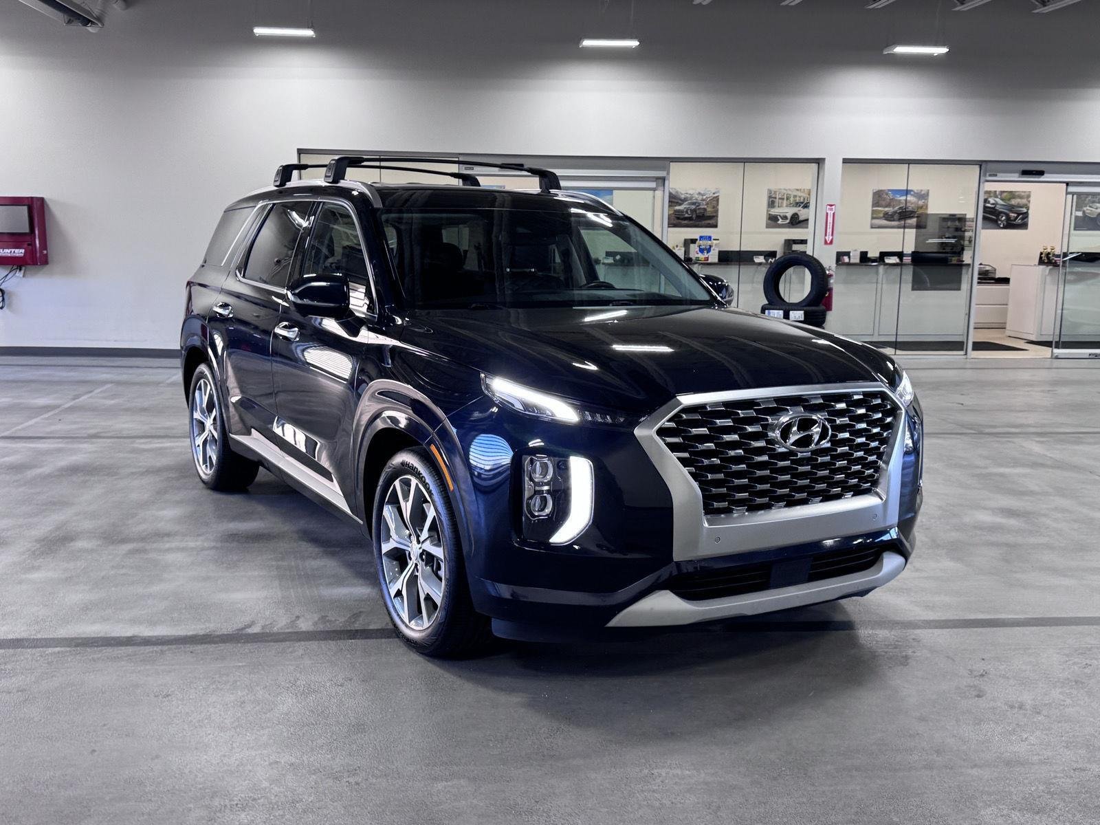 Used 2021 Moonlight Cloud Hyundai Limited image 11