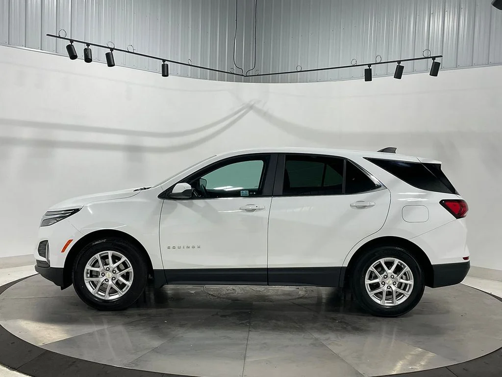 Used 2024 White Chevrolet LT image 16