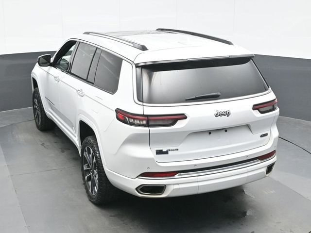 Used 2023 White Jeep Overland image 10