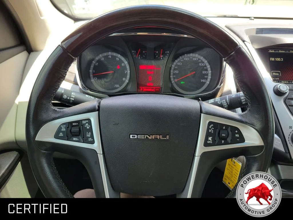 Used 2017 White GMC Denali image 32