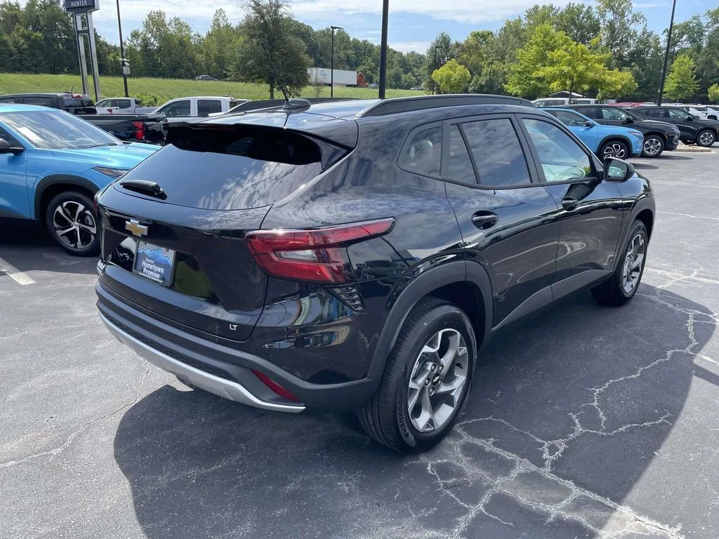 New 2026 Mosaic Black Metallic Chevrolet LT image 6