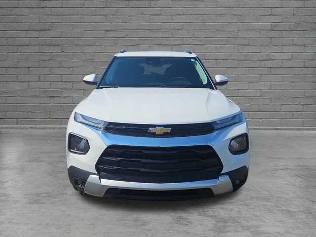 Used 2023 Summit White Chevrolet LT image 9