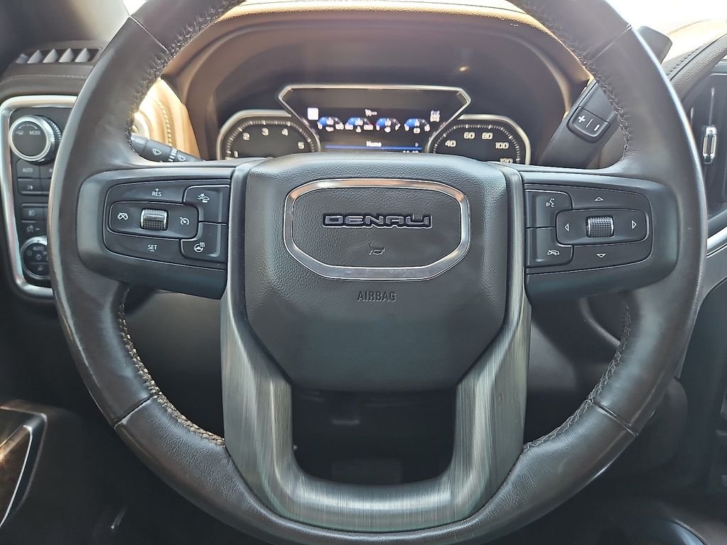 Used 2022 Red GMC Denali image 19