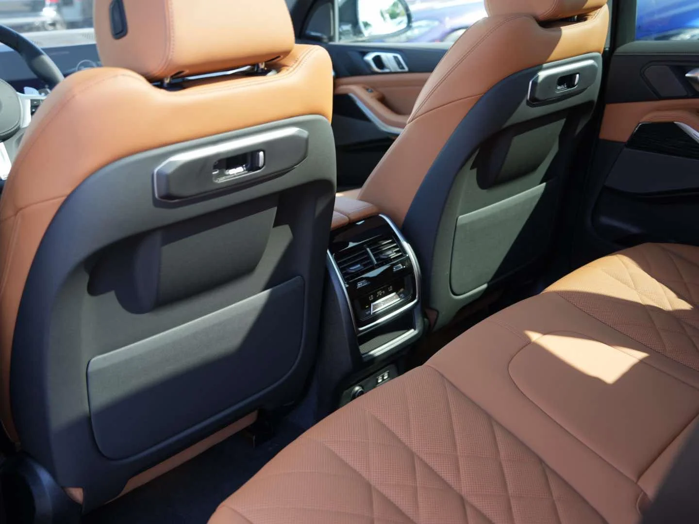 New 2026 Brooklyn Grey Metallic BMW sDrive40i image 10
