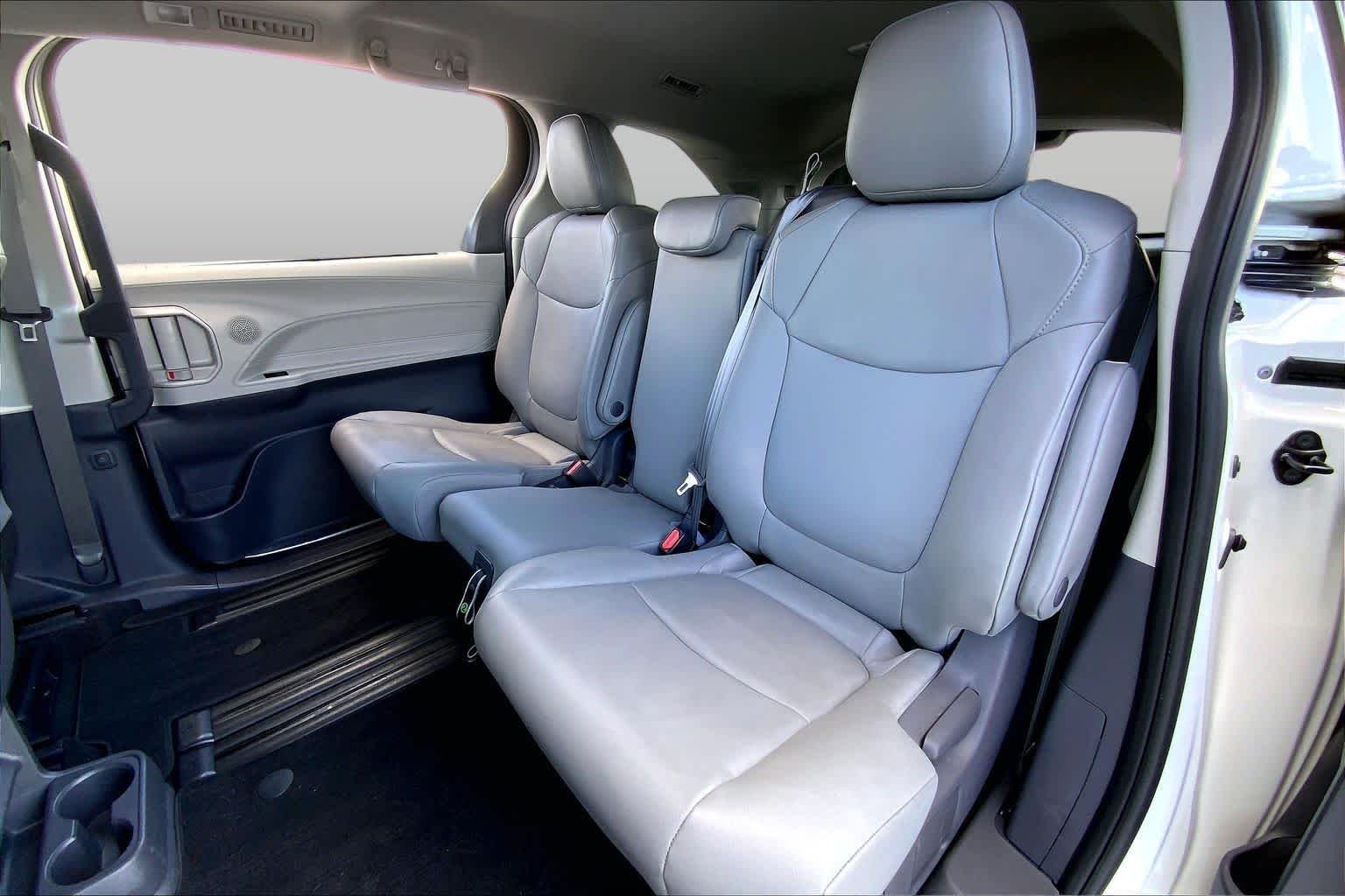 Used 2021 Blizzard Pearl Toyota XLE image 20