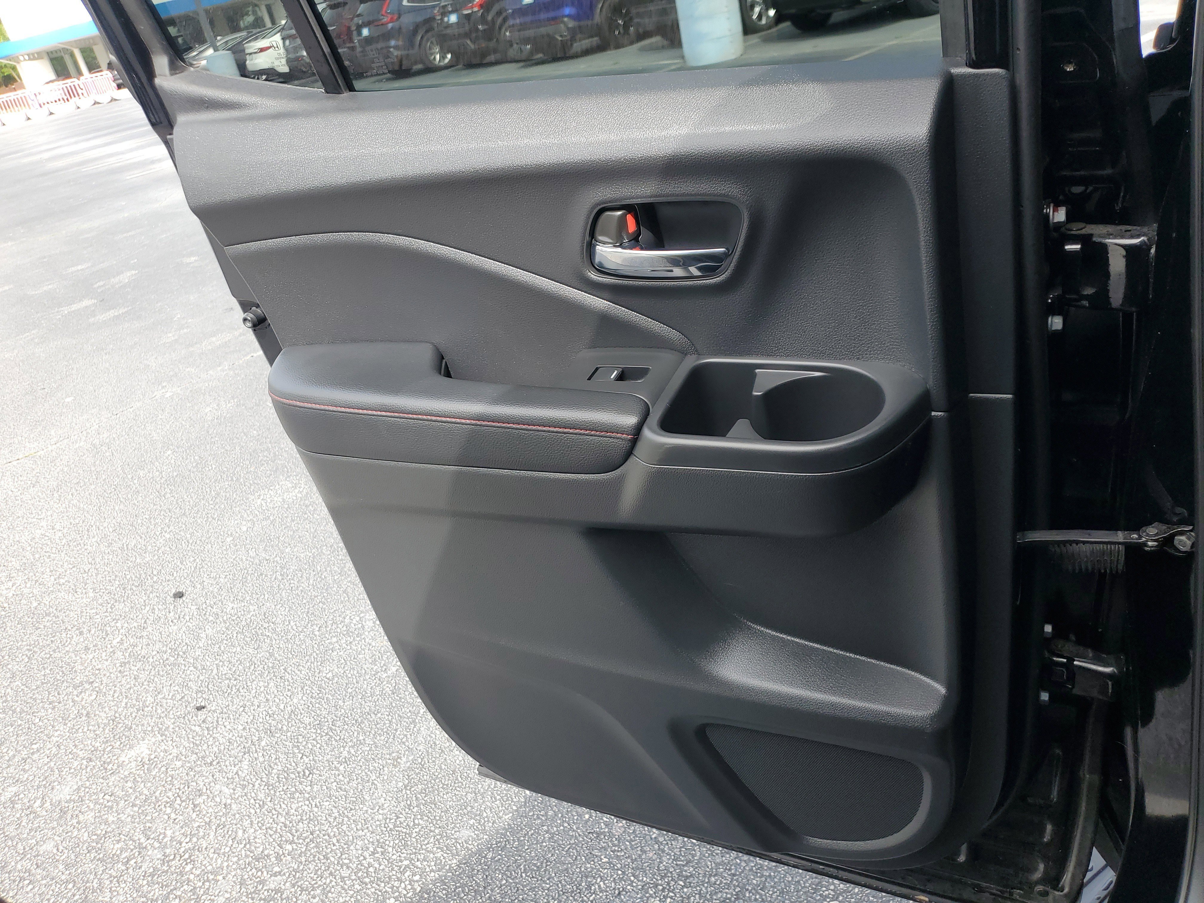 Used 2019 Crystal Black Pearl Honda Black Edition image 12