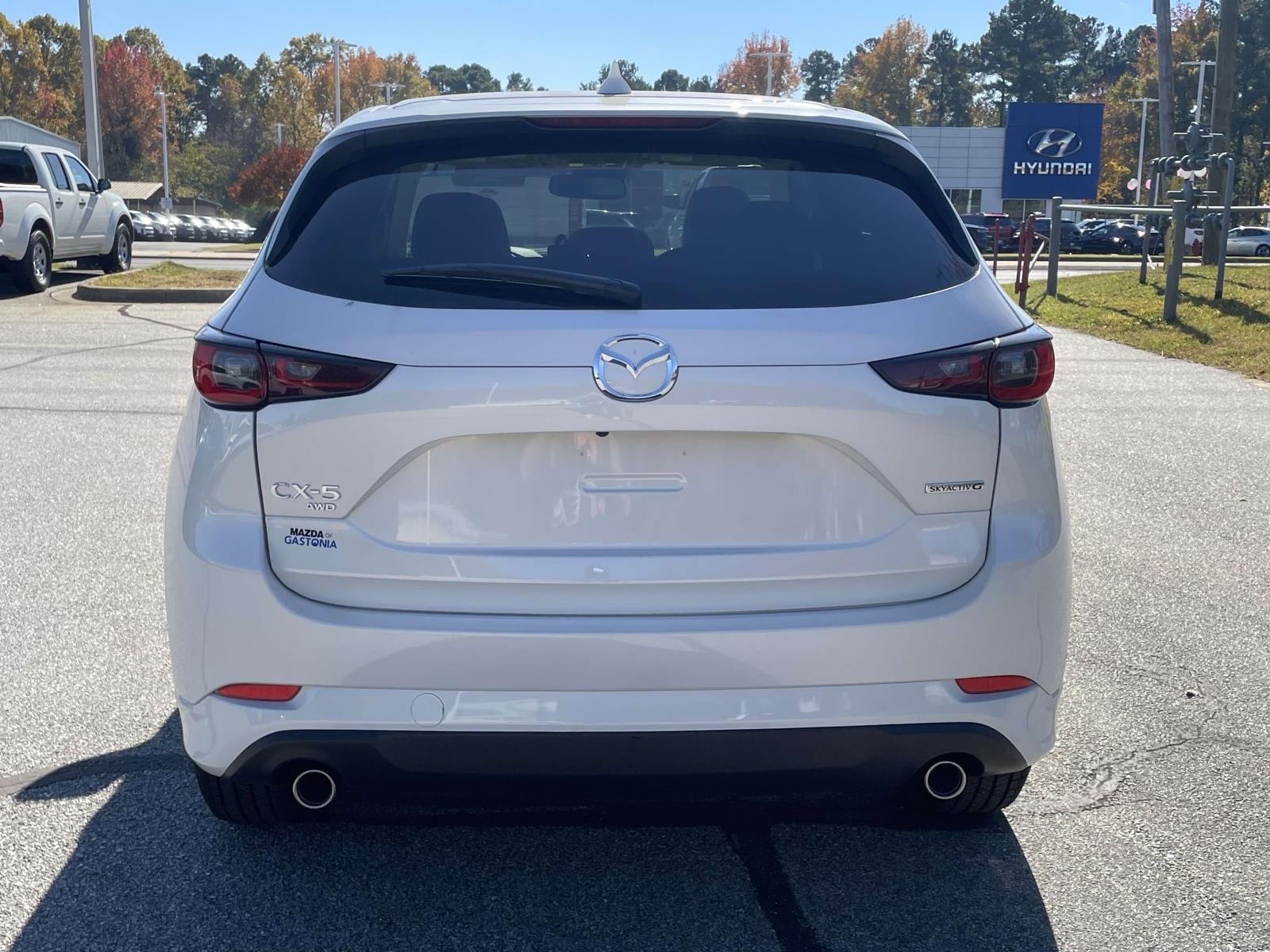 2025 Mazda CX-5 S Preferred package - Photo 6