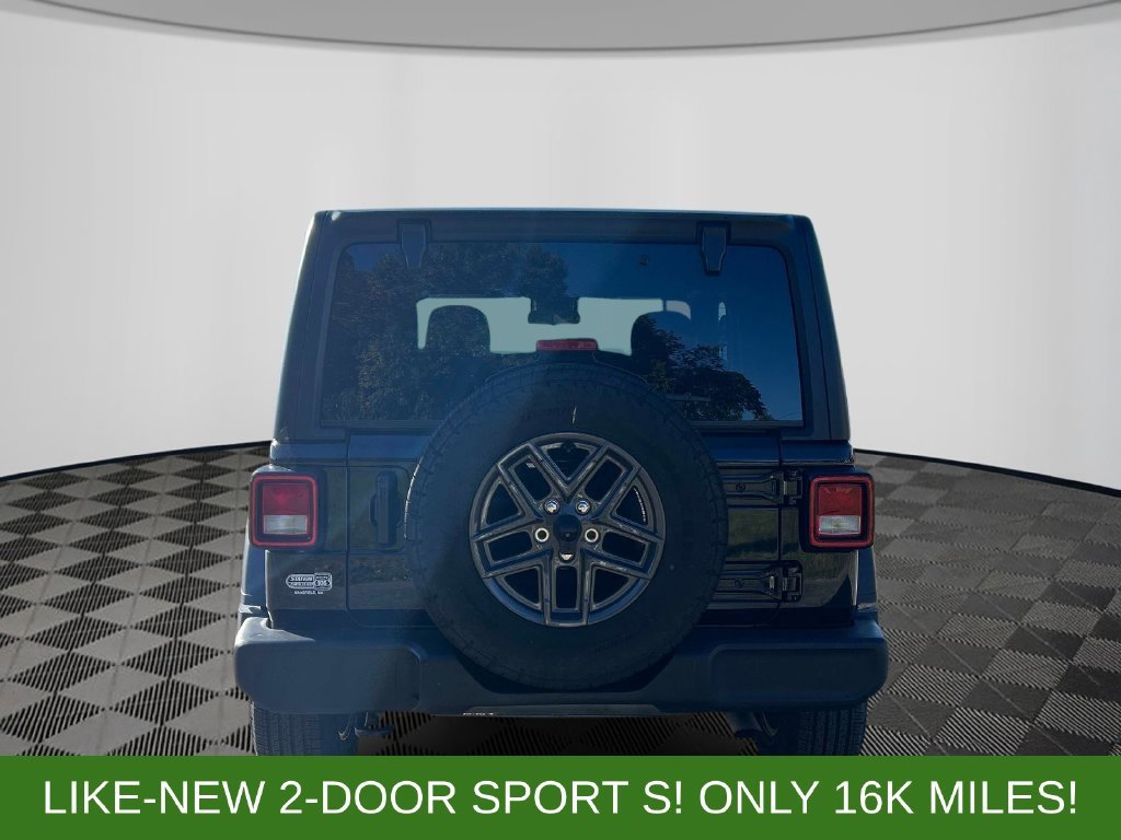 Used 2024 Black Jeep Sport S image 4