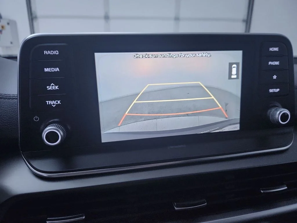 Used 2020 Silver Kia S image 17