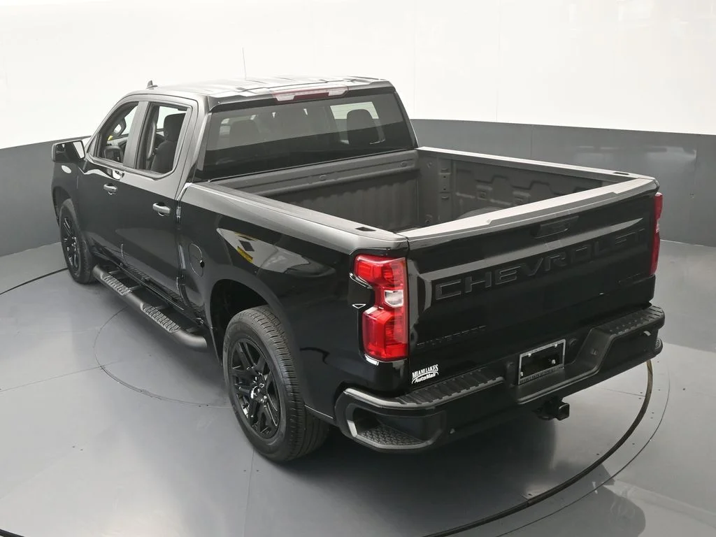 Used 2025 Black Chevrolet Custom image 51