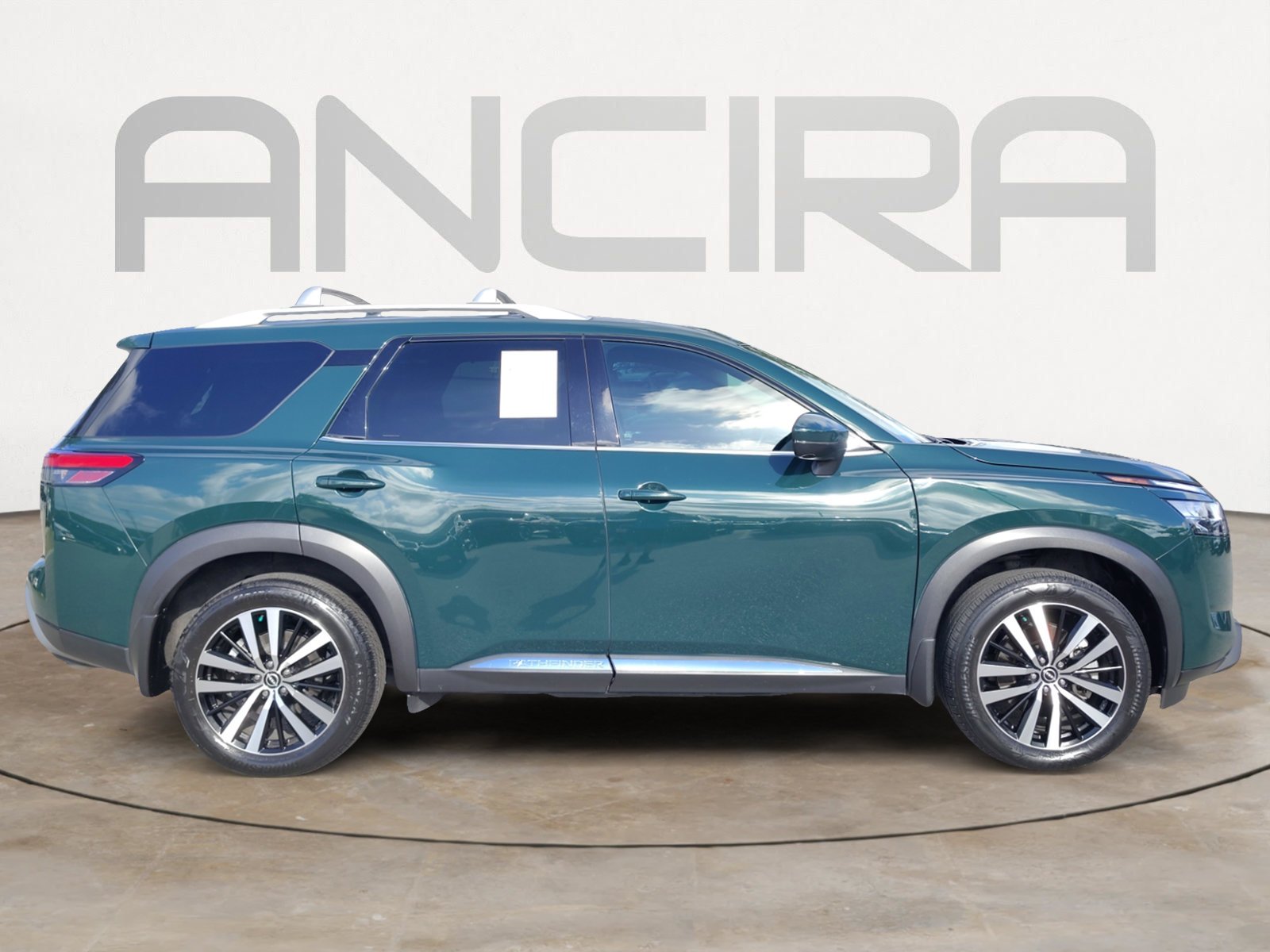 Used 2024 Obsidian Green Pearl Nissan Platinum image 12