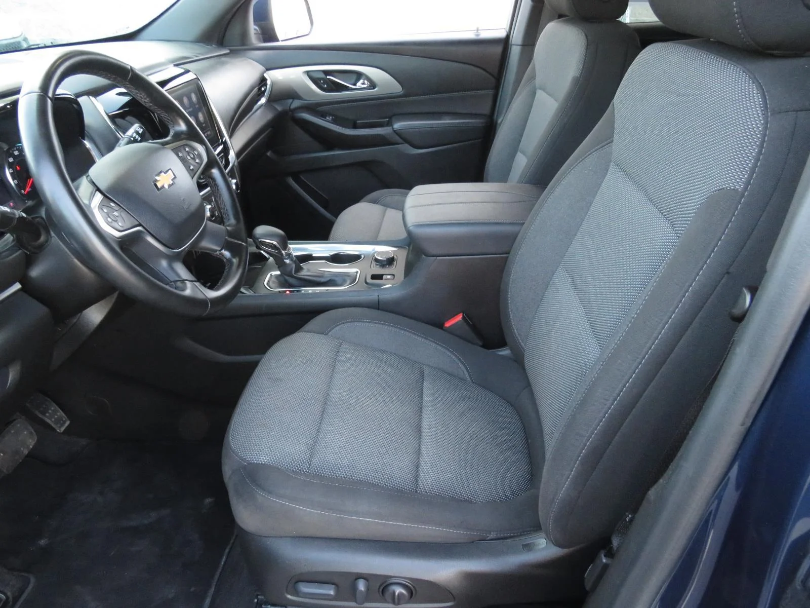 Used 2023 Northsky Blue Metallic Chevrolet LT Cloth image 21