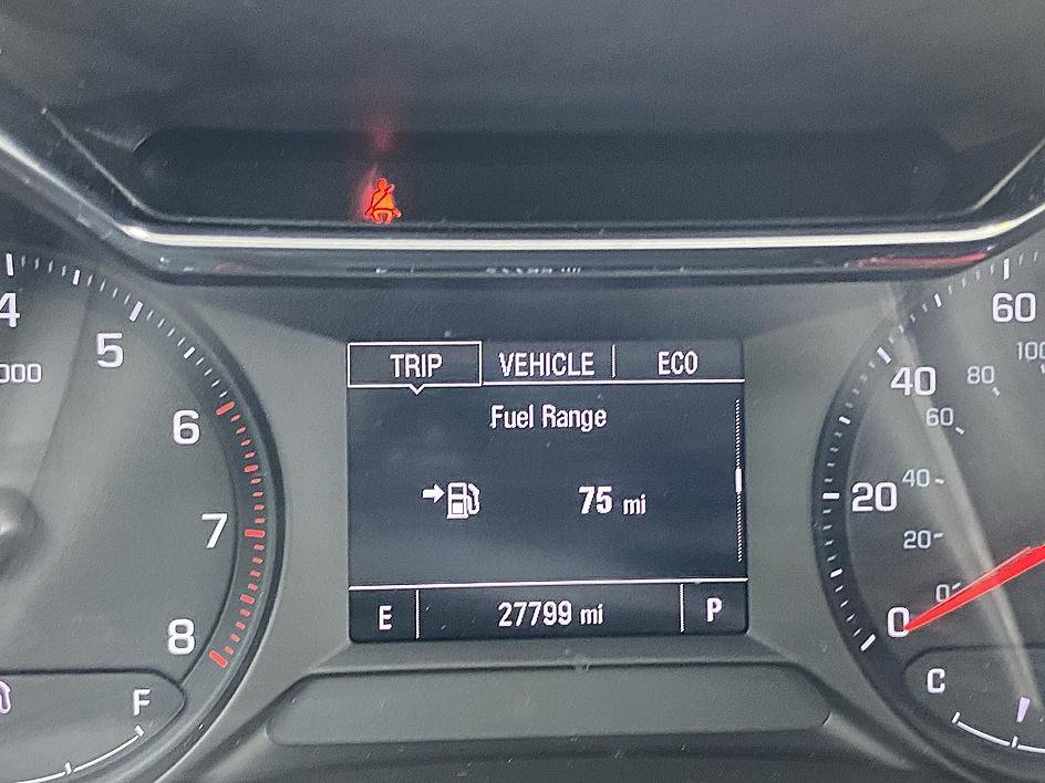 Used 2022 Mosaic Black Metallic Chevrolet LT image 17