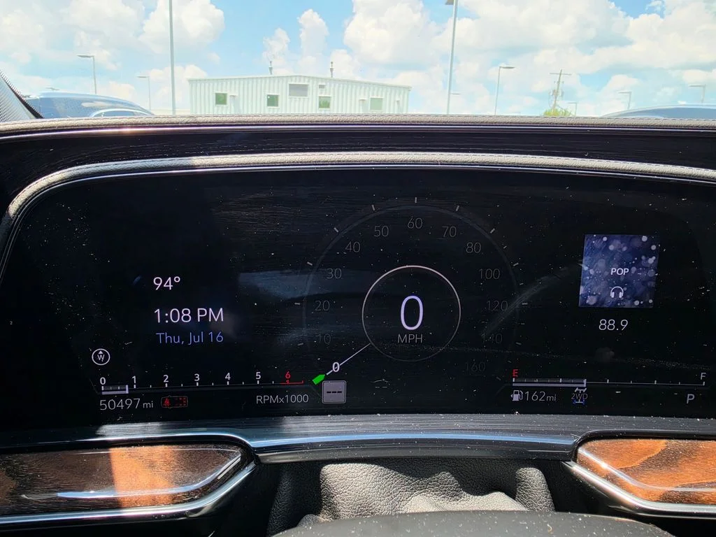 Used 2022 Black Cadillac Sport Platinum image 13
