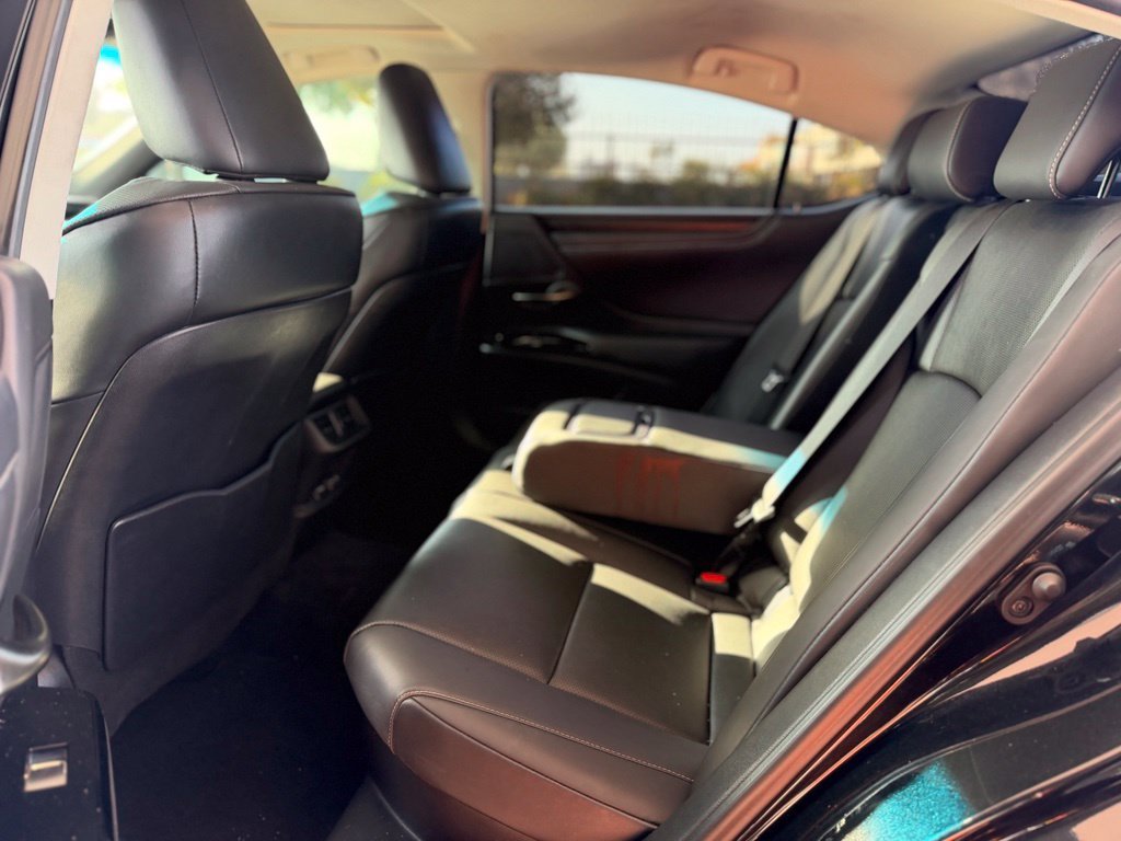 Used 2024 Caviar Lexus 300h image 4