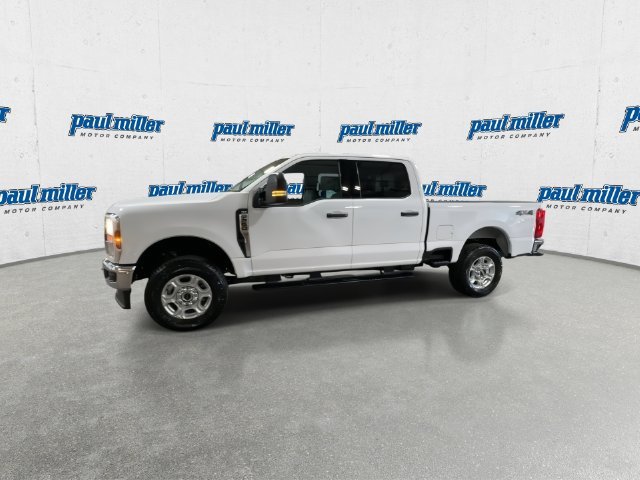 New 2027 White Ford XLT image 6