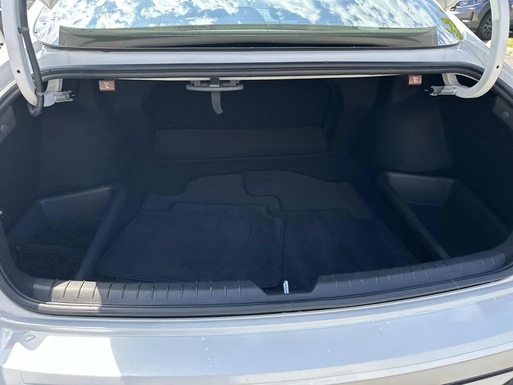 Used 2021 Gray Hyundai SEL Plus image 29
