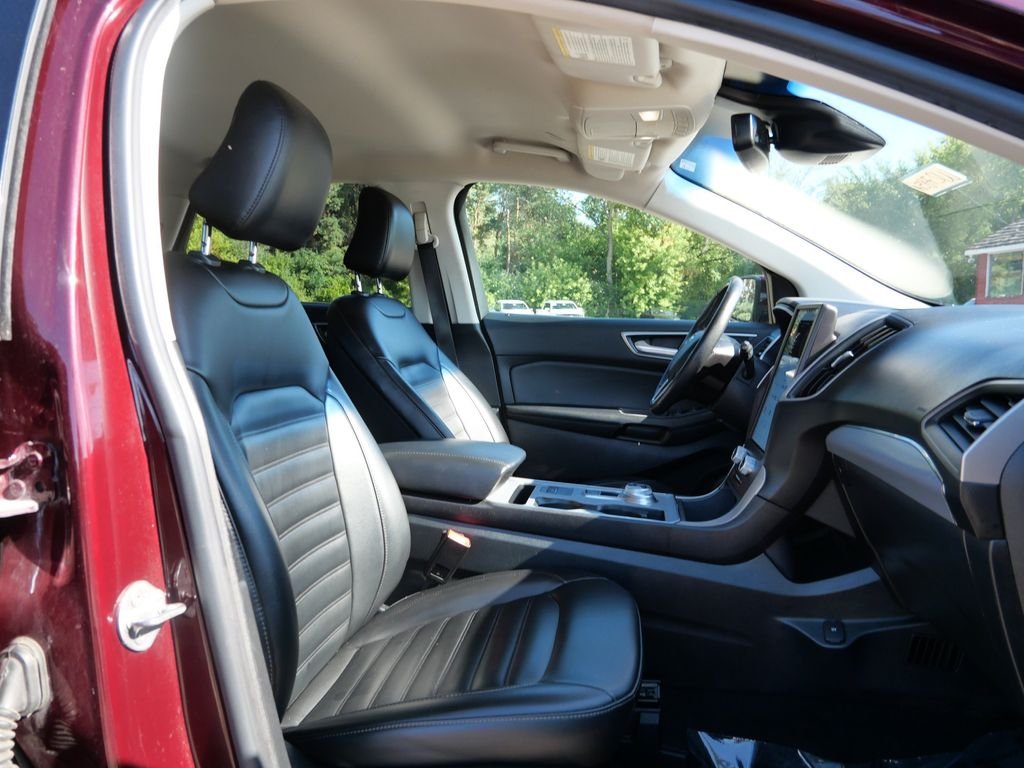 Used 2021 Red Ford SEL image 12